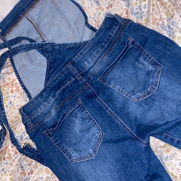 Med Overall Jeans - Picture 2 of 3